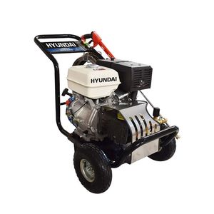 Hidrolavadora marca Hyundai con bomba triplex motor 13 HP